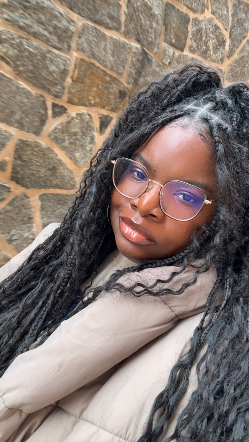 Customer photo review of Double Drawn Burmese Italy Curly Human Braiding Hair