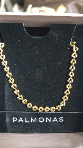 Customer photo review of Heart Link Chain Necklace