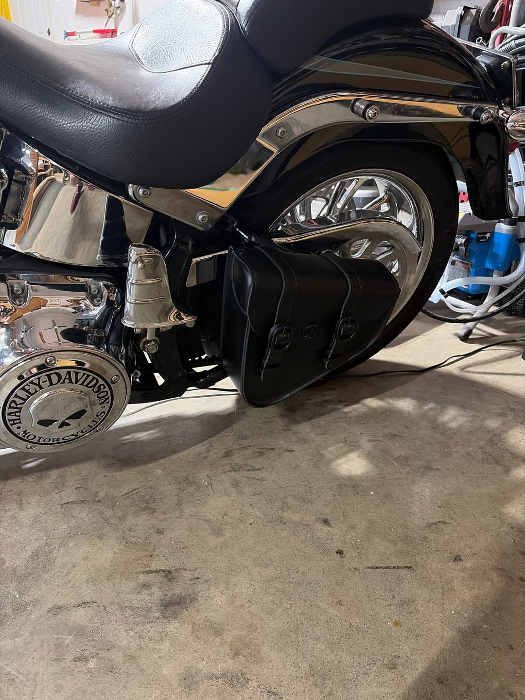 Customer photo review of 3L - Dark Age Plain Leather Motorcycle Swing arm Bag For Harley Softail