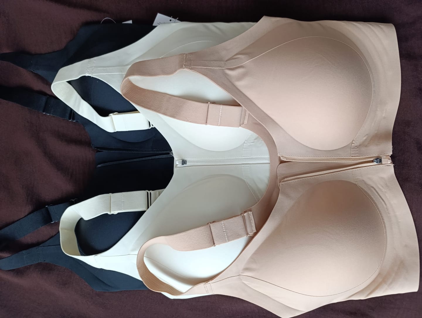 Customer photo review of En az 1 Beden İnce Gösteren Toparlayıcı Fermüarlı Sütyen – Lazer Kesim, İz Yapmaz, Pürüzsüz Görünüm