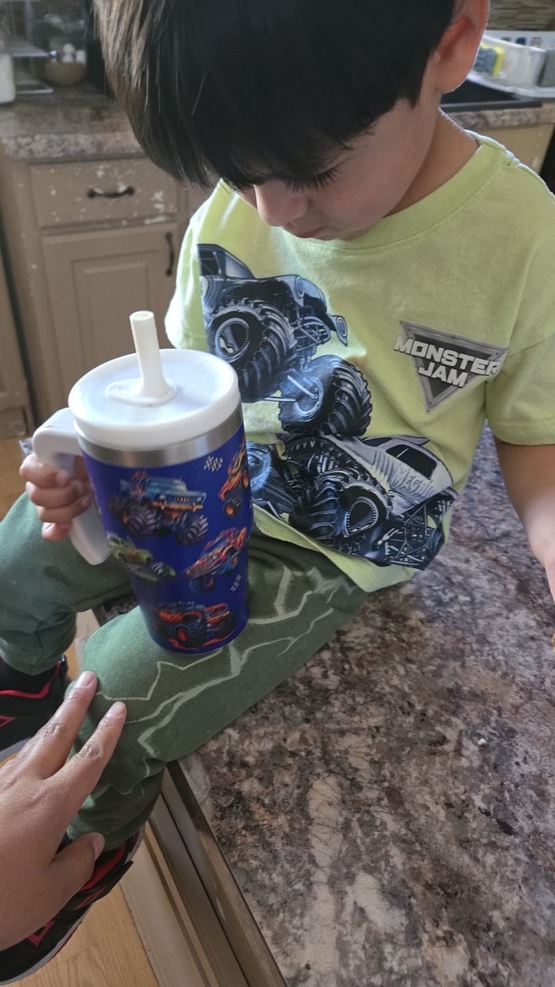 Customer photo review of Monster Truck Spill Proof Kids CREWCUP 20oz