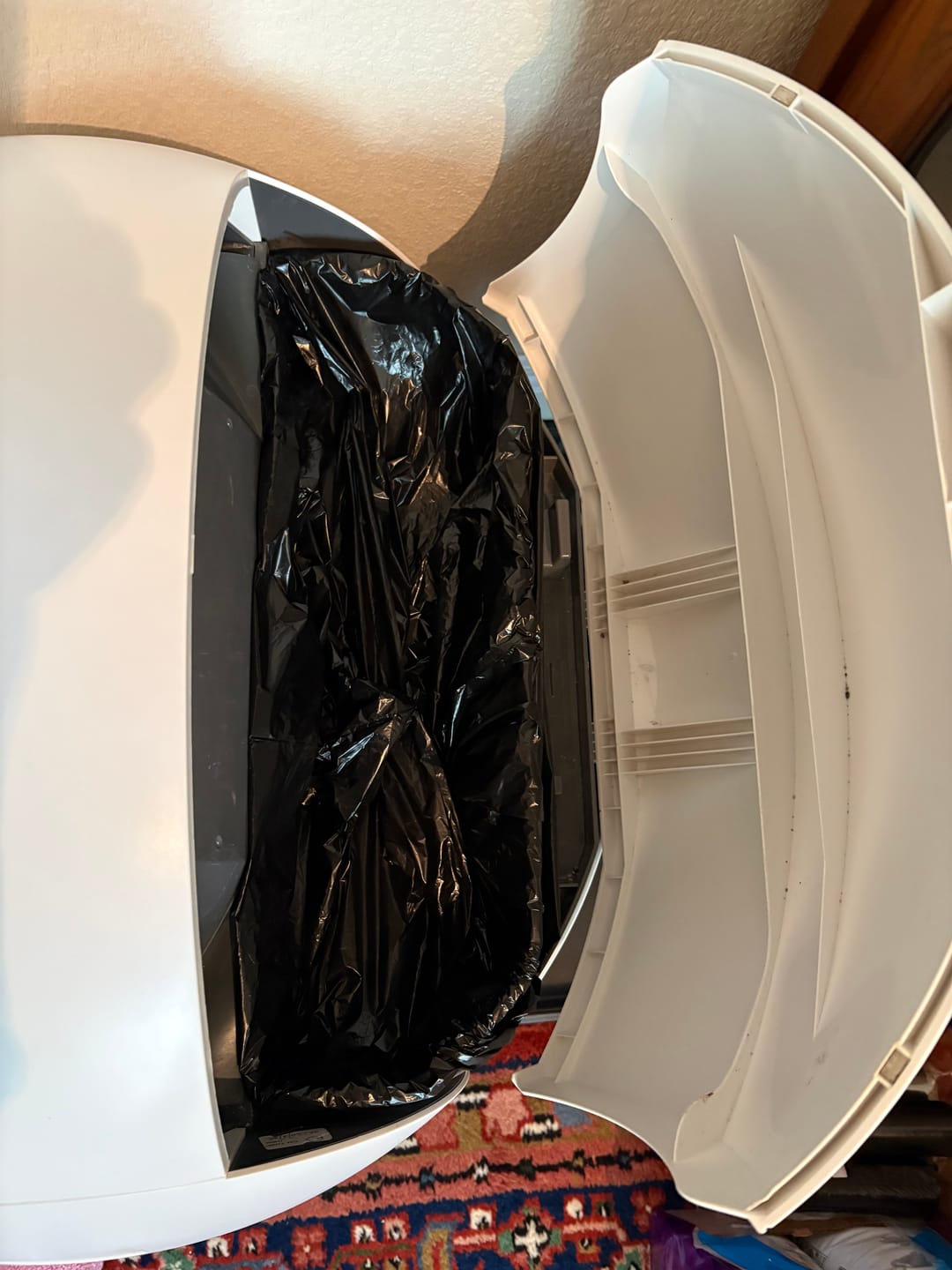 Customer photo review of ELS PET Automatic Litter Box Liners, Leak-Proof & Odor-Control Design Trash Bag for Easy Cleanup
