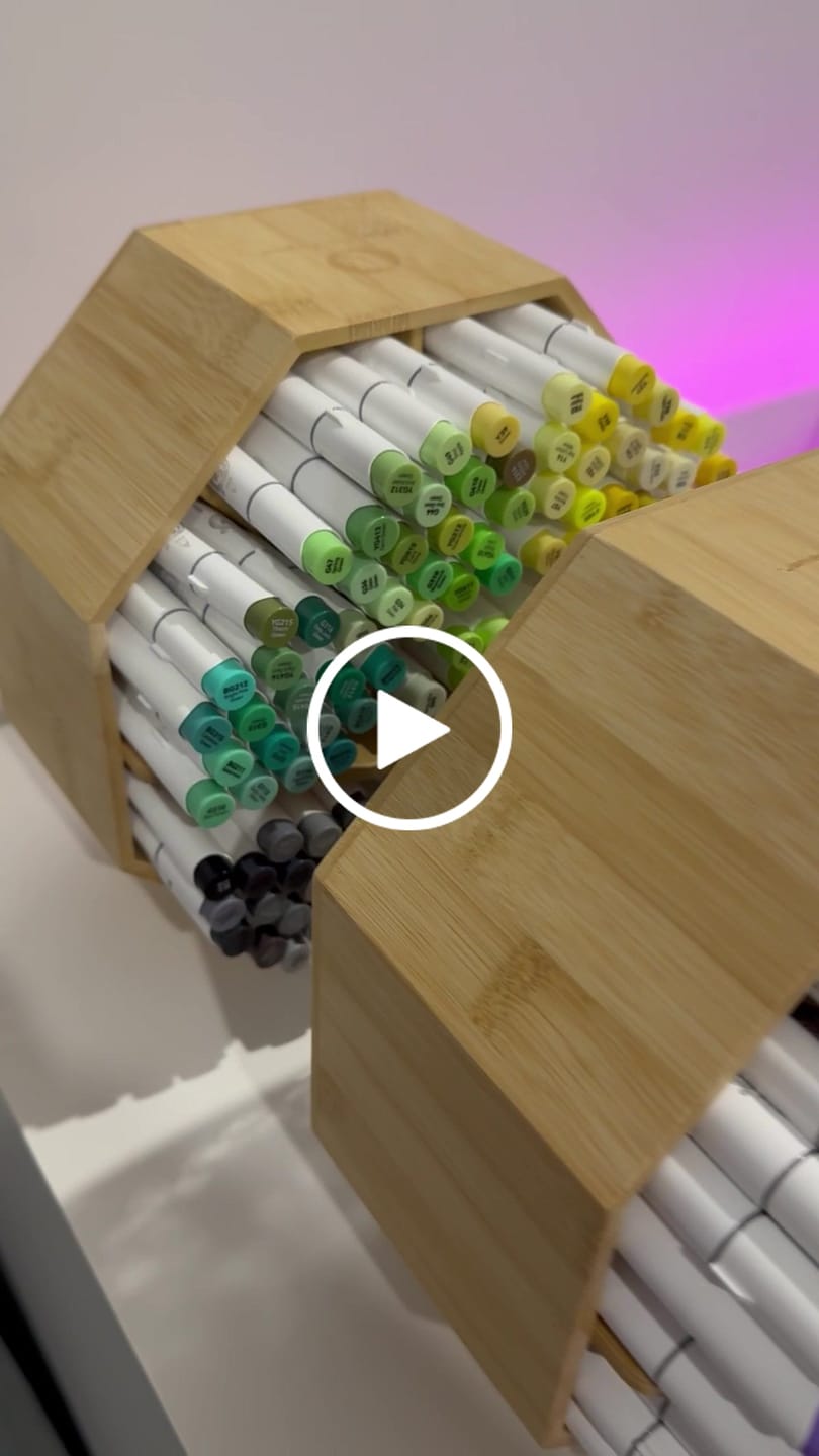 Customer video review of Ohuhu 360° Bamboo Rotating Marker Organizer