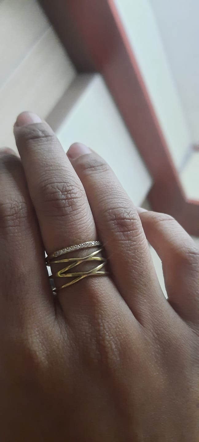Customer photo review of Delicate Stone Studded Band Ring