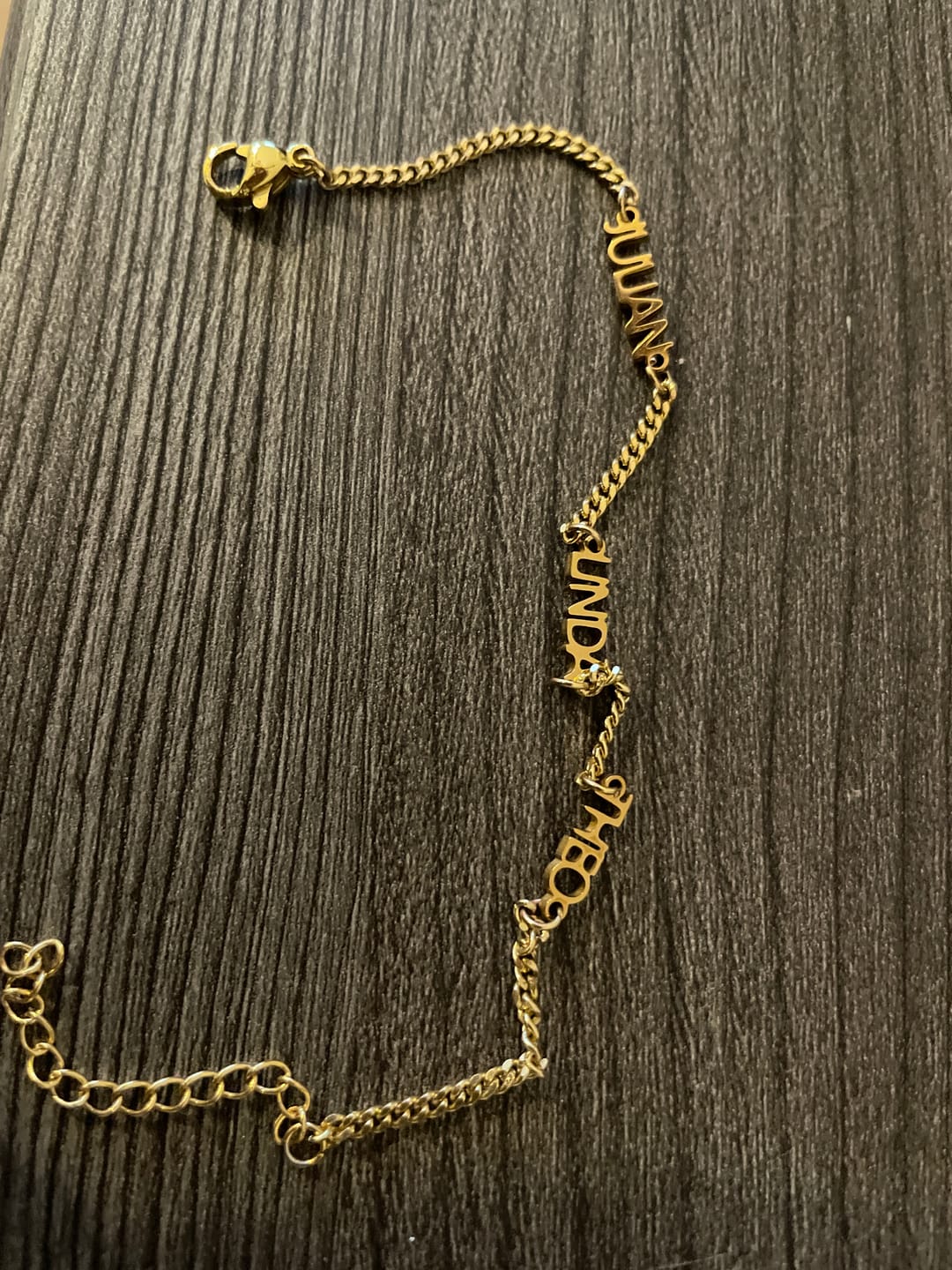 Customer photo review of Personalisiertes Namensarmband