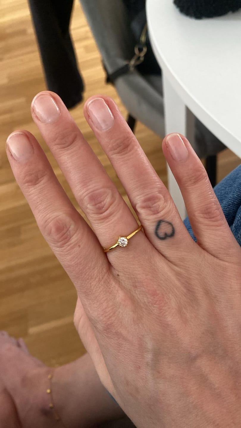 Customer photo review of One Stone Ring | 18K vergoldet