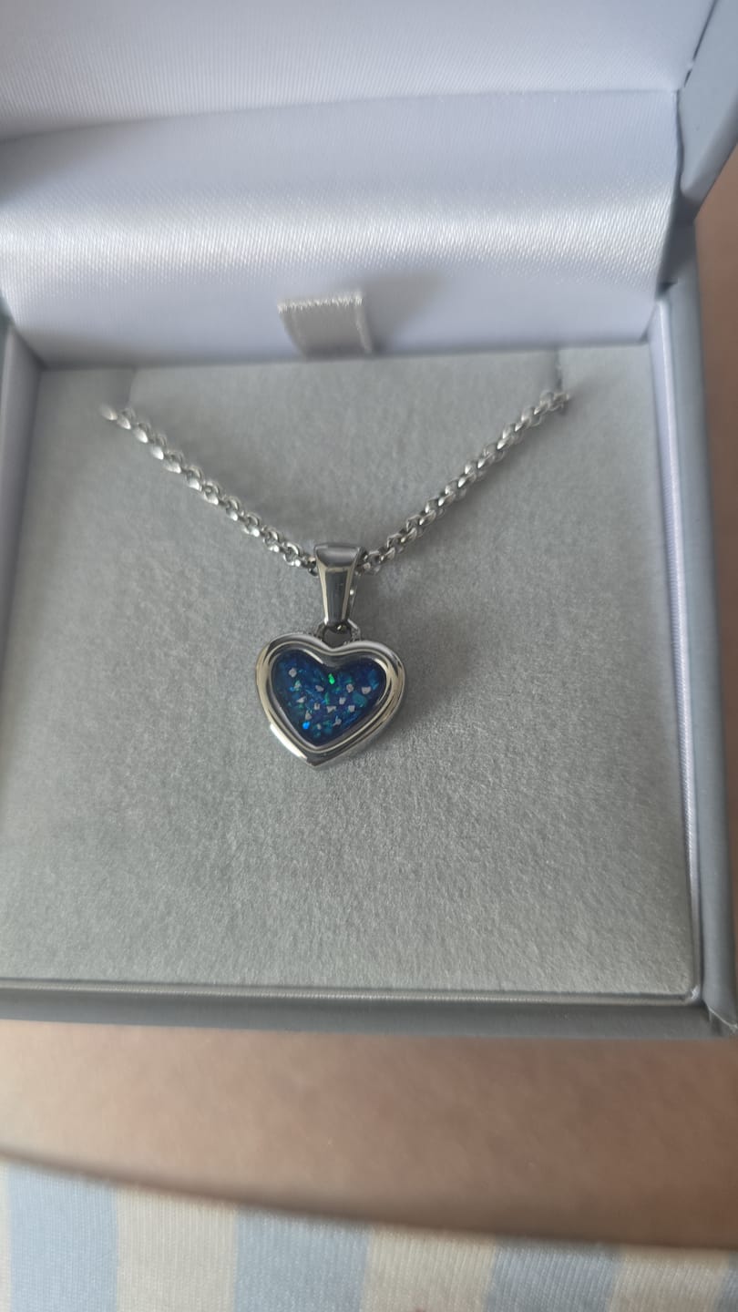 Customer photo review of Sweet Memories Heart Pendant Stainless Steel