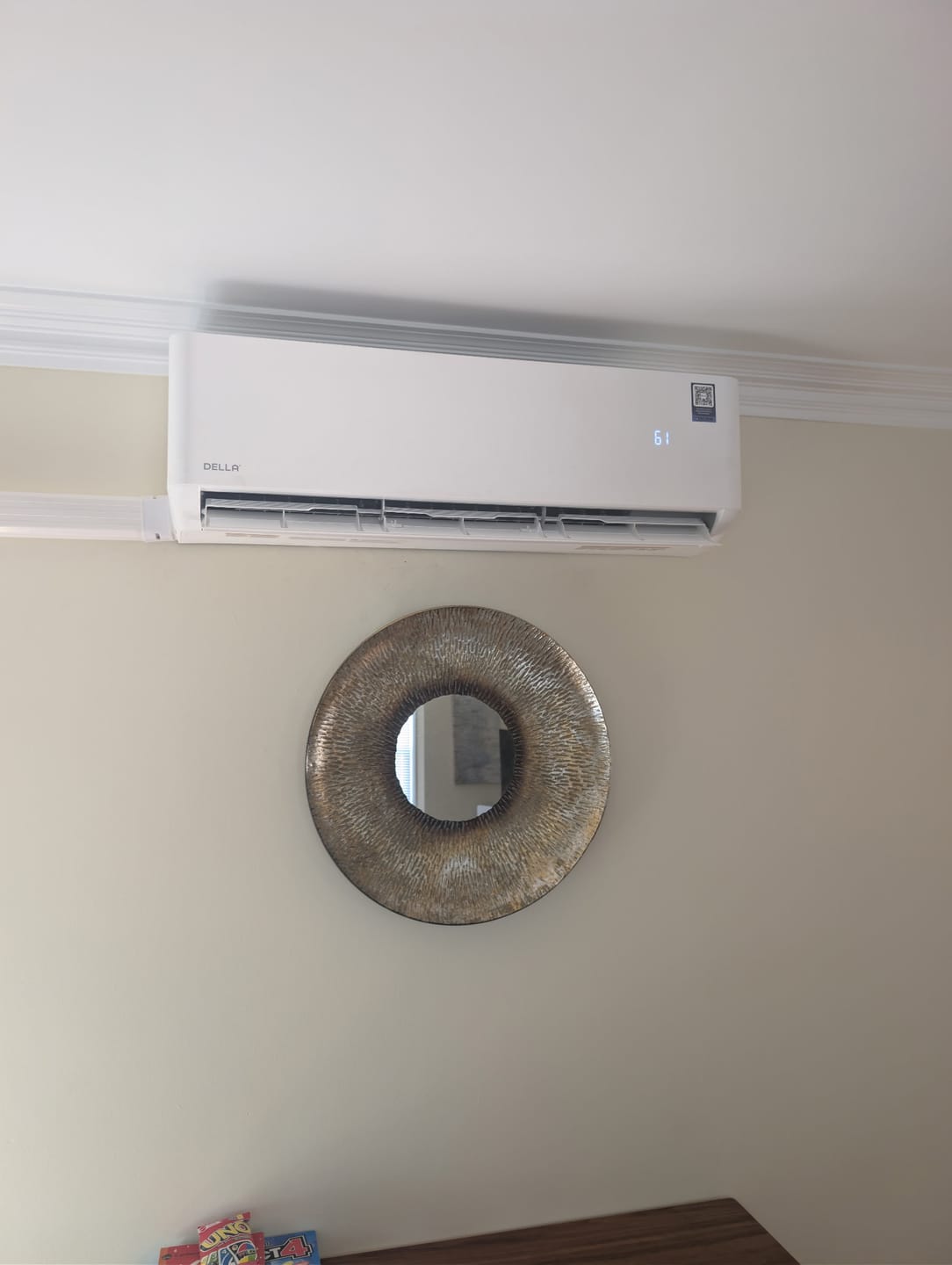 Customer photo review of DELLA Motto Series 12000 BTU 20 SEER2 Mini Split Heat Pump AC – 115V, Up to 550 Sq.Ft.