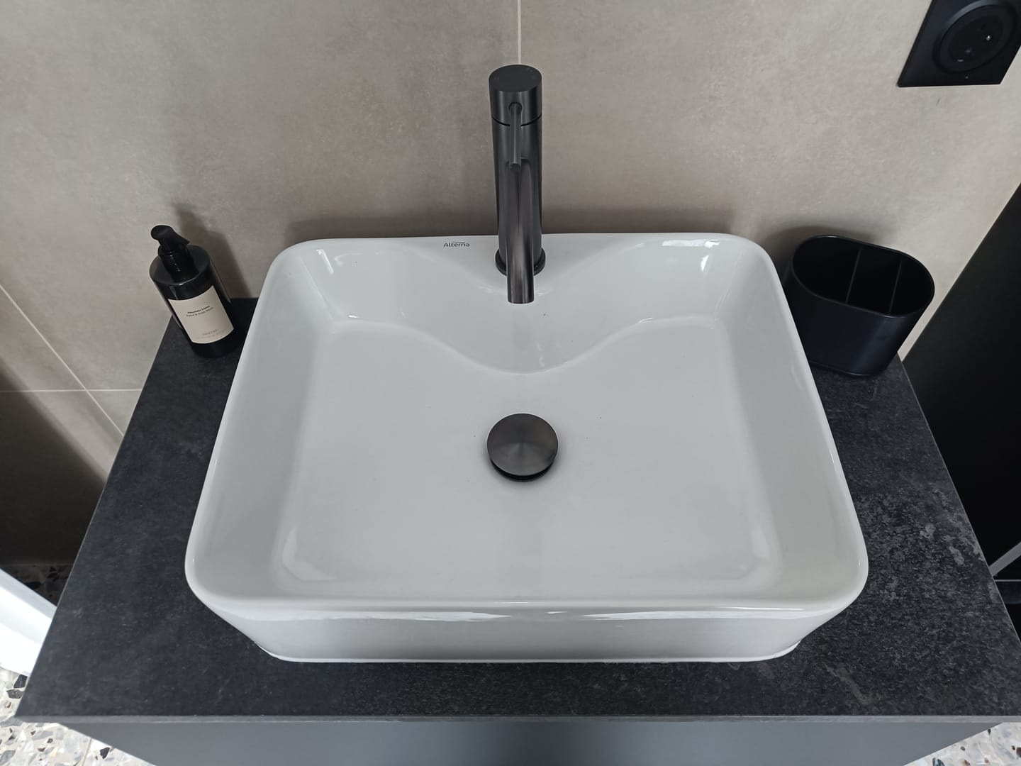 Customer photo review of Bonde de vidange gris brossé