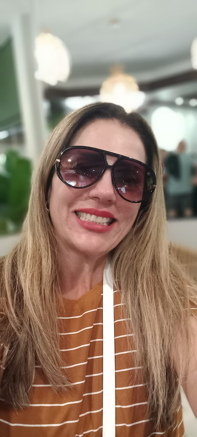 Customer photo review of Óculos Veneza