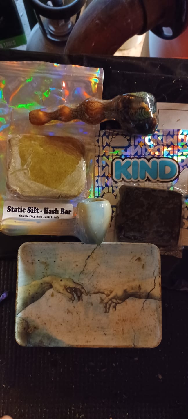 Customer photo review of Static Sift - THCa Hash Bar - 100g