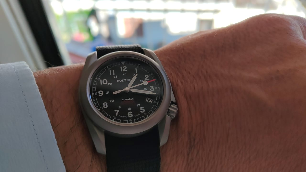 Customer photo review of VOYAGER - 100M Waterproof Titanium Automatic Field Watch | Black