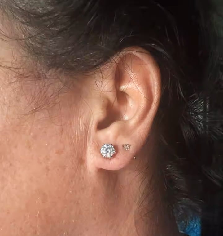 Customer photo review of Tulip Solitaire Stud Earrings - 2.00ctw Brilliant Moissanite [2x 1CT]