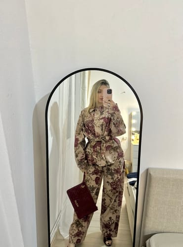 Customer photo review of Σετ τζάκετ και παντελόνι  με λουλούδια Lumina