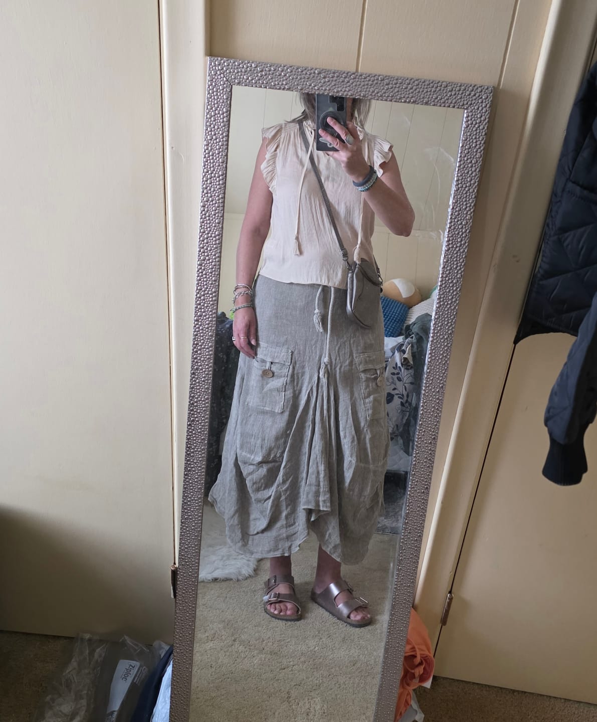 Customer photo review of Meo Linen Cargo Skirt