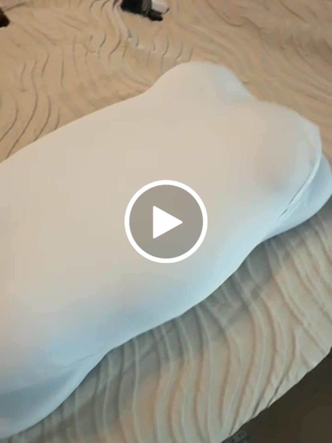 Customer video review of Cloud Cooling Pillowcase