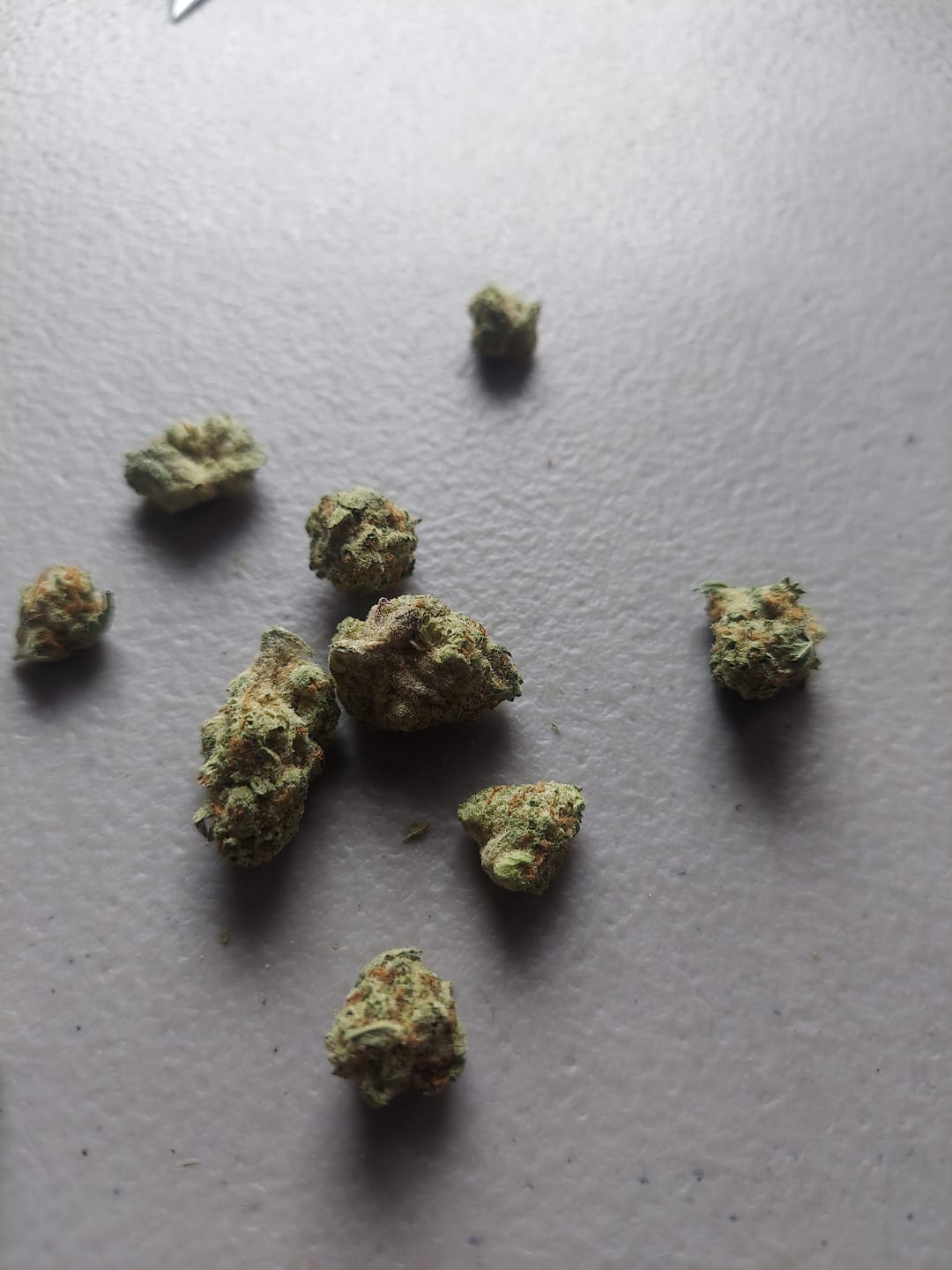 Customer photo review of Maui Wowie - 28 Grams Littles - Sativa