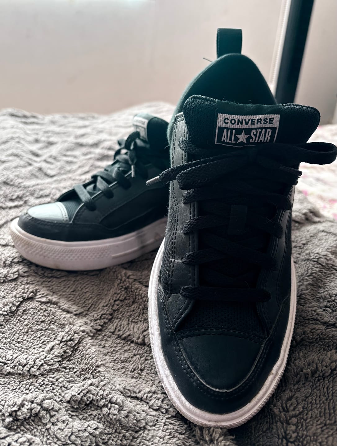 Customer photo review of Zapatillas Converse Logan Hombre Negro