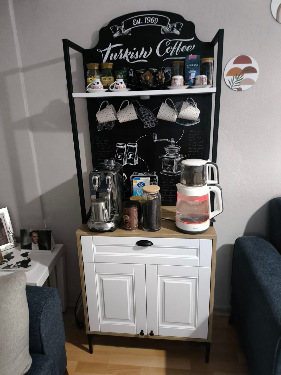 Customer photo review of Rani JE158 Işıklı Kahve Köşesi Membran Kapaklı Çekmeceli Çok Amaçlı Mutfak Dolabı Sepet Ceviz - Beyaz