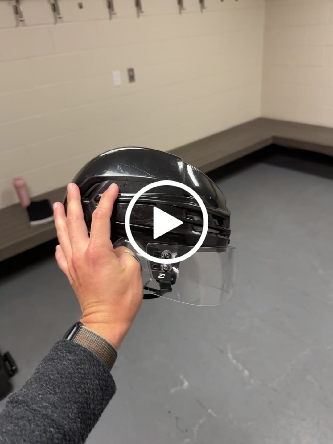 Customer video review of ZVG2 SHORT CUT HOCKEY VISOR CLEAR