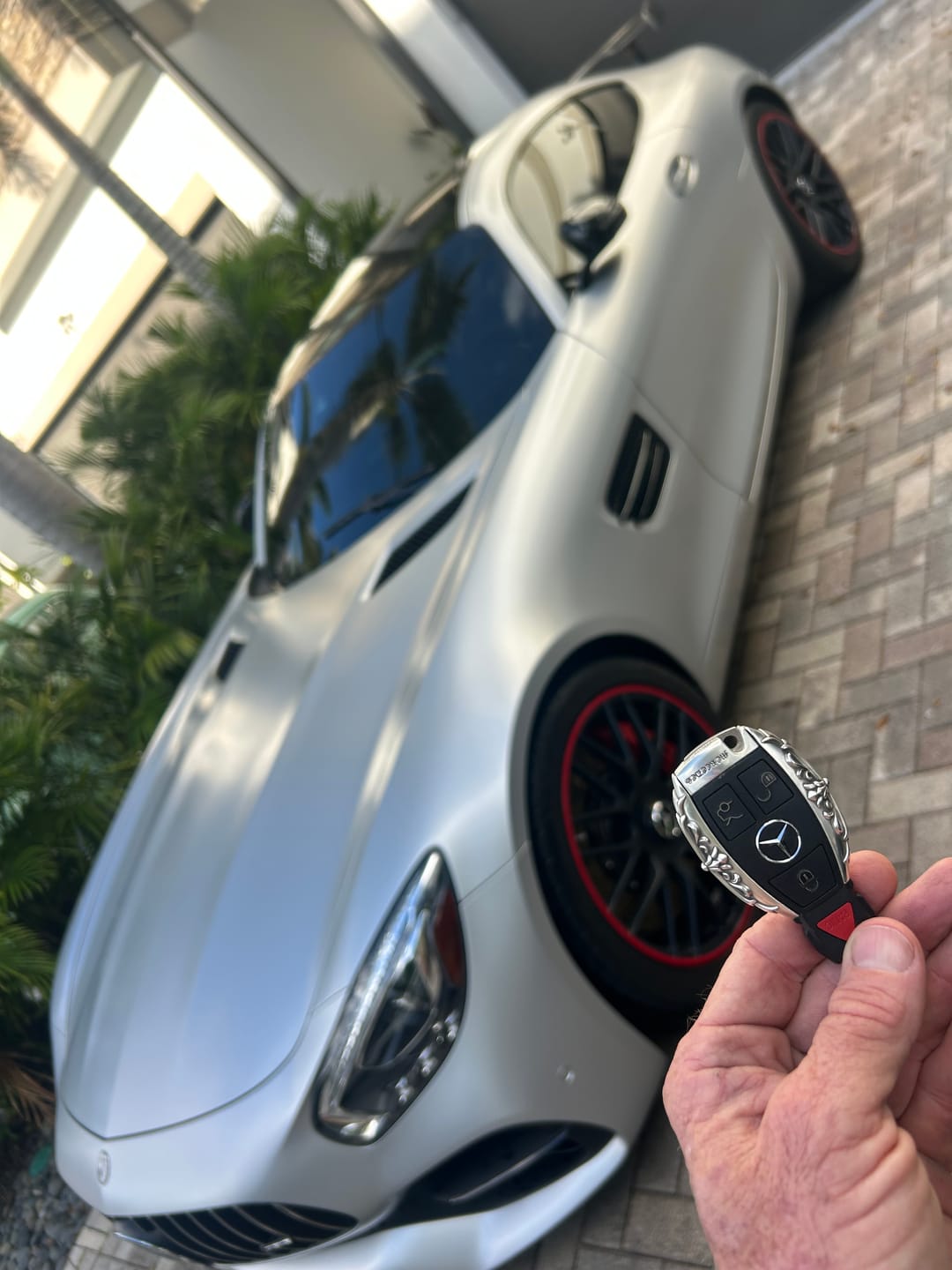 Customer photo review of Mercedes-Benz Classic Handcrafted Silver Key Case