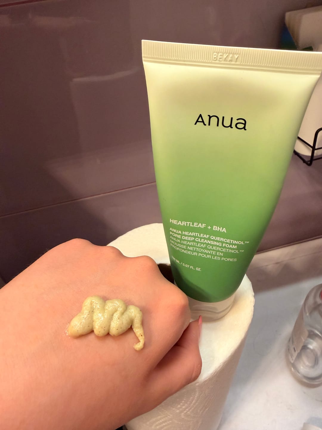 Customer photo review of Putiņas dziļai sejas mazgāšanai un attīrīšanai Anua Heartleaf Quercetinol Deep Pore Cleansing Foam