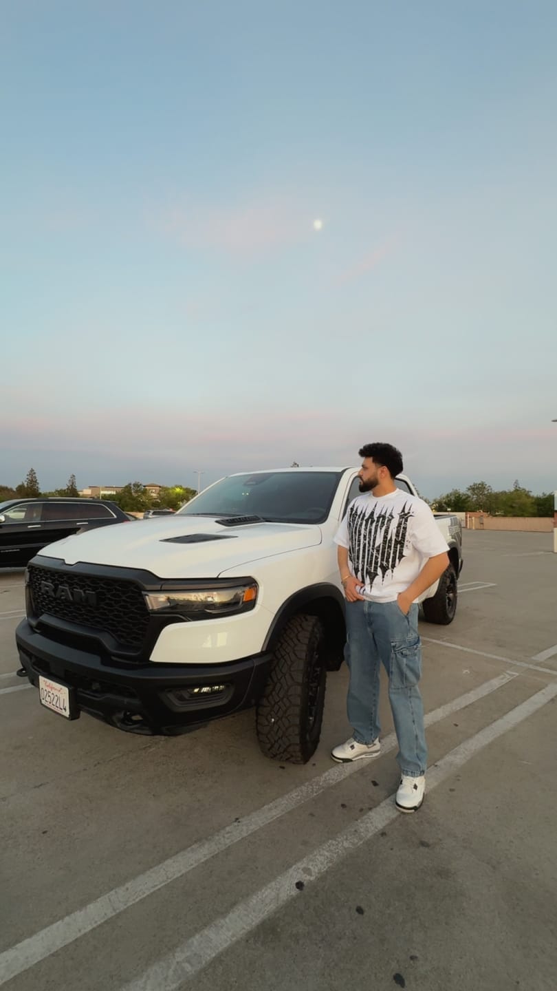 Customer photo review of 4156 - Revenge Tees Spring '25
