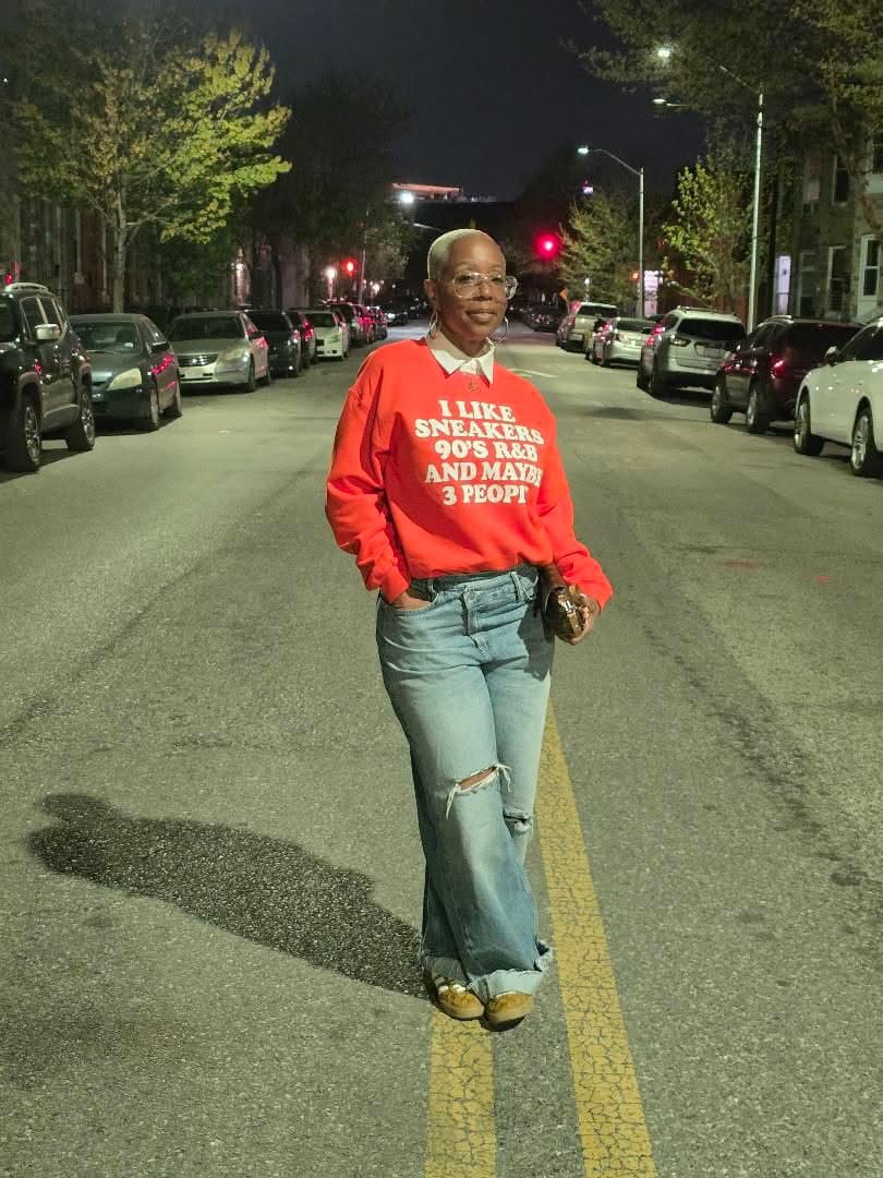 Customer photo review of 3 People Sweatshirt