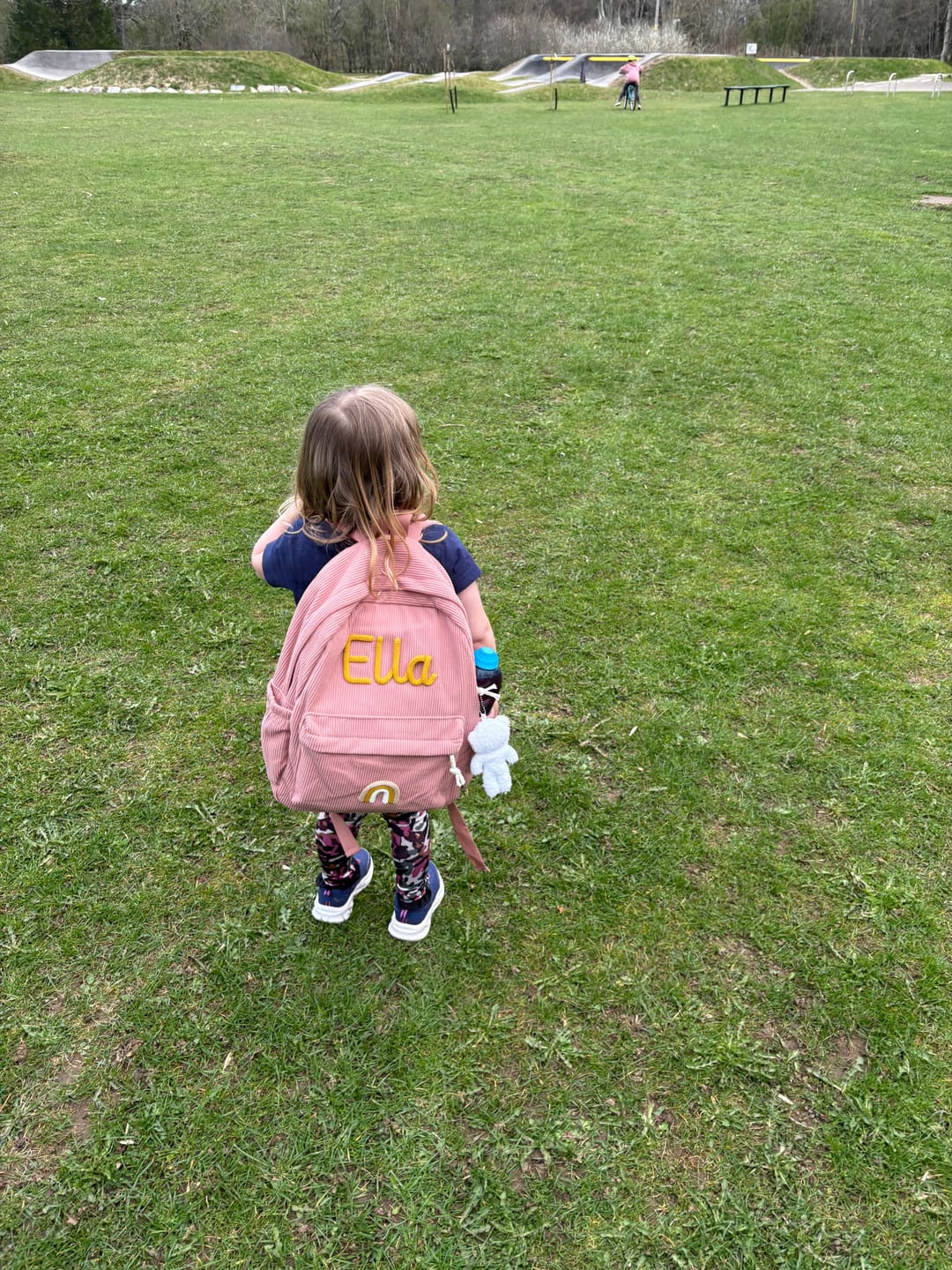 Customer photo review of K&C - Personalized Knitted Backpack