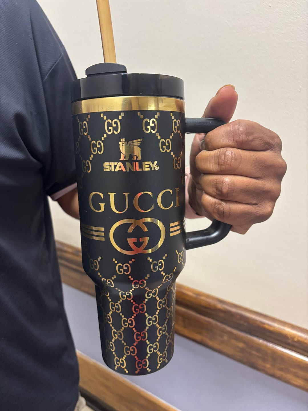 Customer photo review of Designer Holographic 40 OZ In-Car insulated Cup(GG Design2)Free shipping by✈️✈️