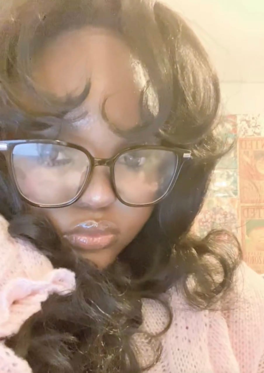 Customer photo review of Eyemoody Midnight Black | 6 Months, 2 pcs