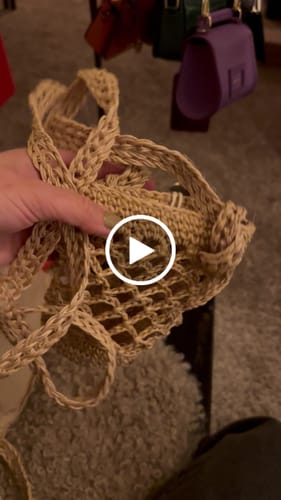 Customer video review of Jessy Water Bottle Holder