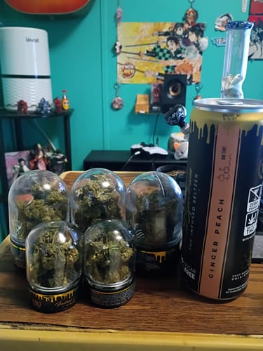 Customer photo review of Gold Spectrum THCA Flower (Top) - Grease Monkey