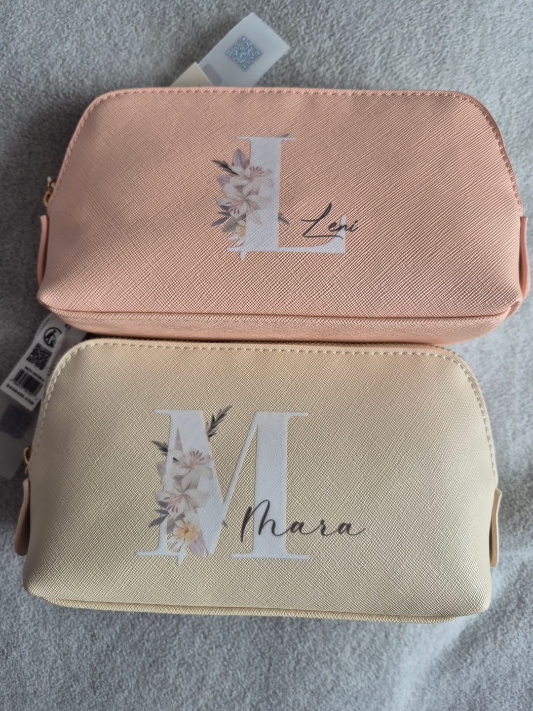 Customer photo review of Deine Initiale - Individuelle PU Kosmetiktasche