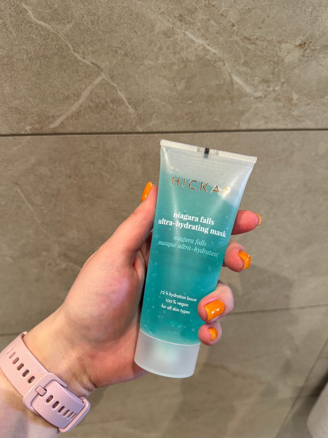 Customer photo review of Niagara Falls Ultra-Hydrating Mask 72h