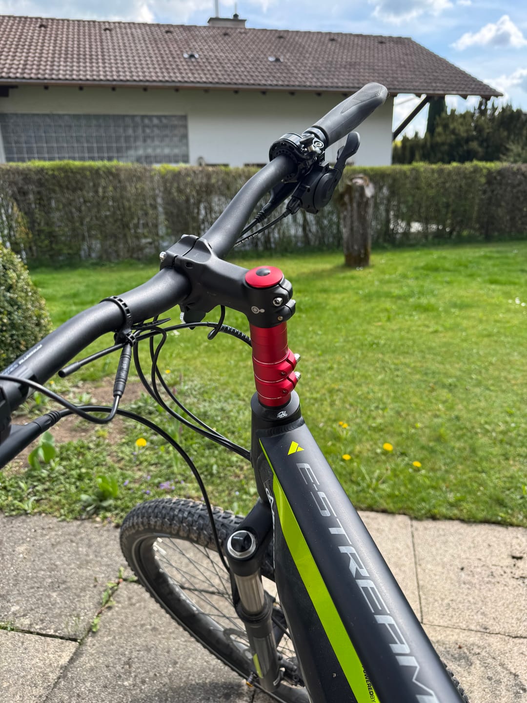 Customer photo review of Anti-Rückenschmerzen Lenkerhöhung - gesunde, schmerzfreie Sitzhaltung