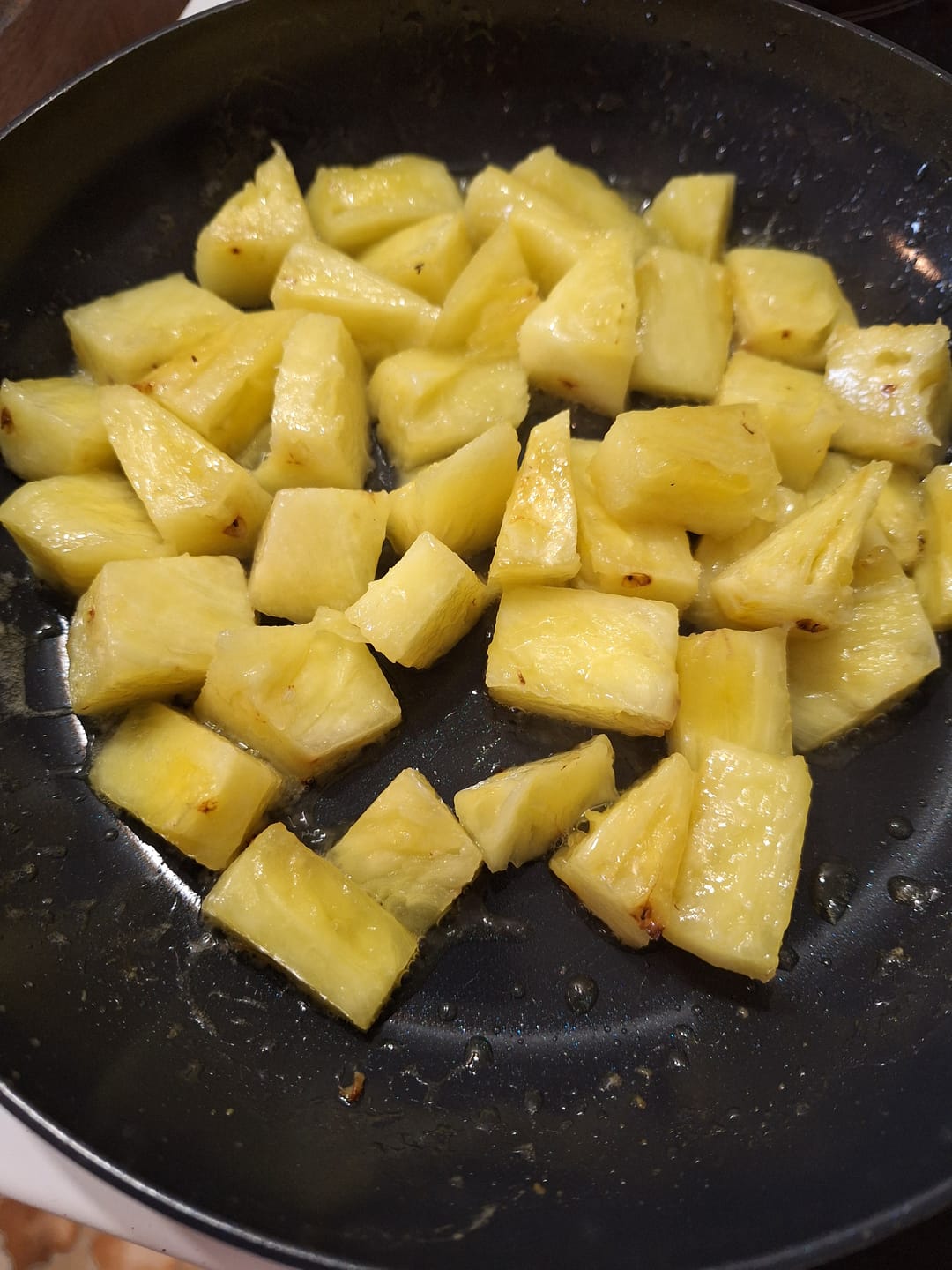 Customer photo review of Ananas Flugware reifgeerntet (stk. ca 1,5kg!) Aktionspreis %