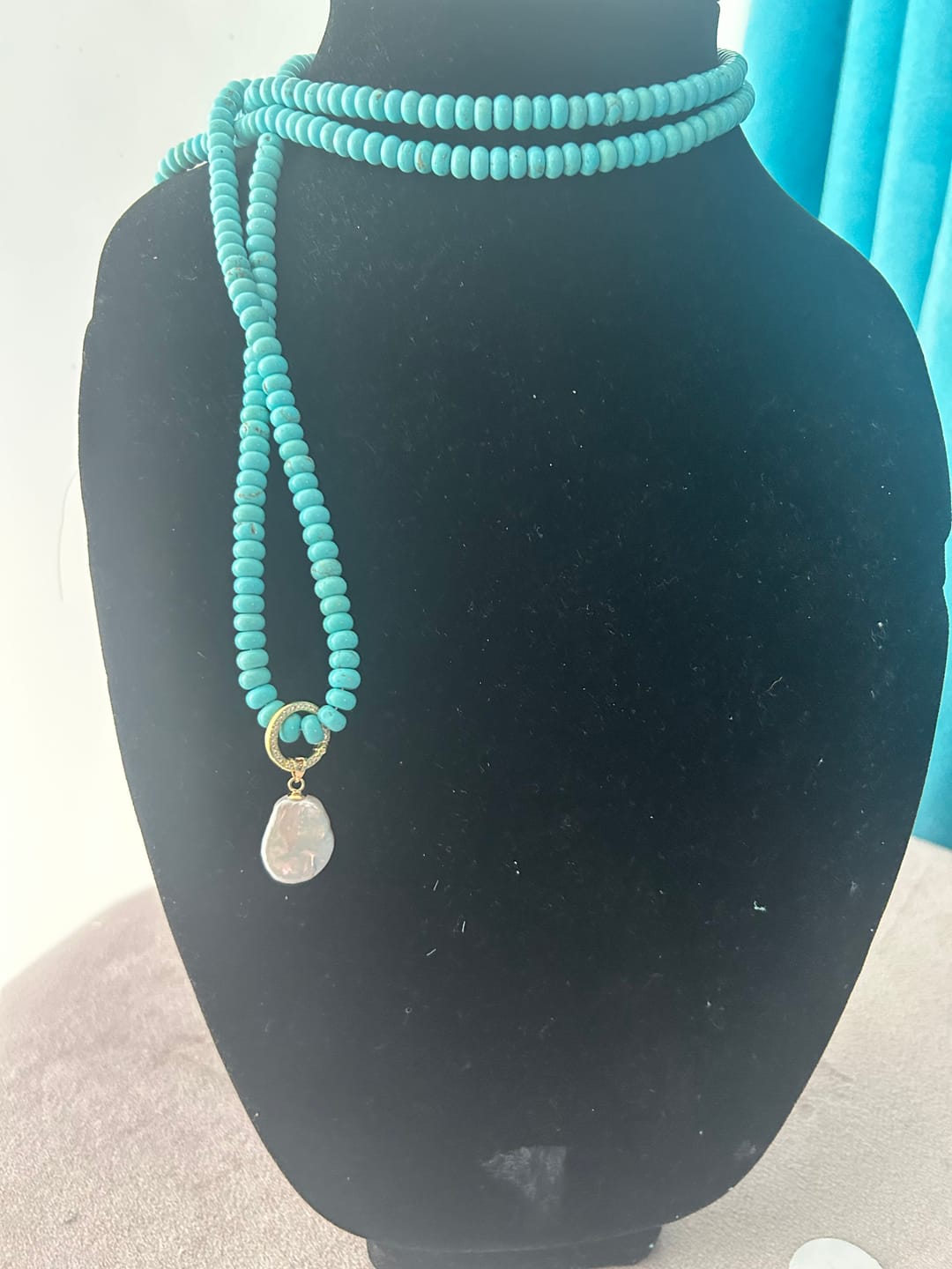 Customer photo review of Turquoise, 6mm rondelle donut beads, 15.5 inch, gemstone strand, blue & brown color, 3mm thick, about 100 pcs
