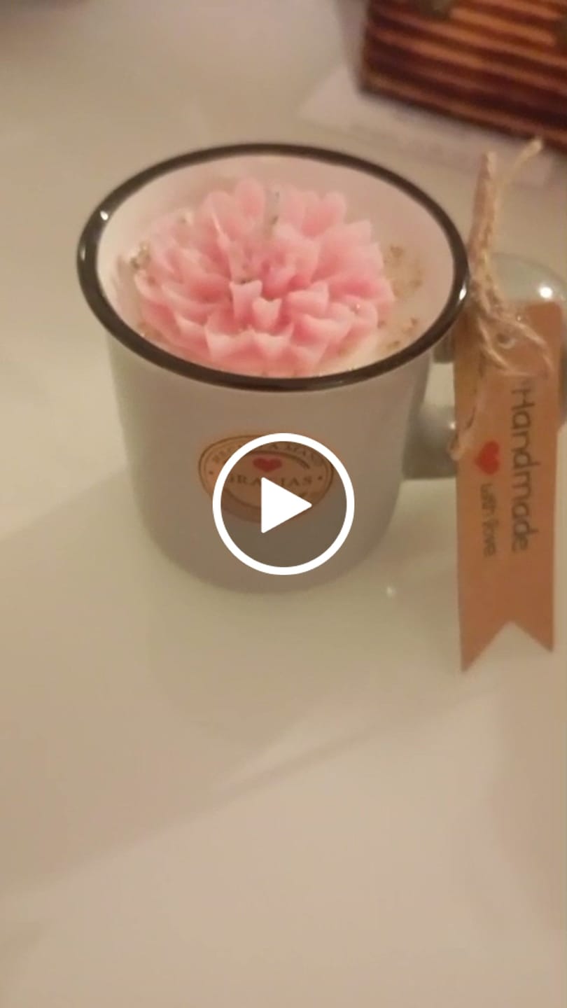 Customer video review of Fragancia ORQUÍDEA NEGRA & LIRIO BALCÁNICO