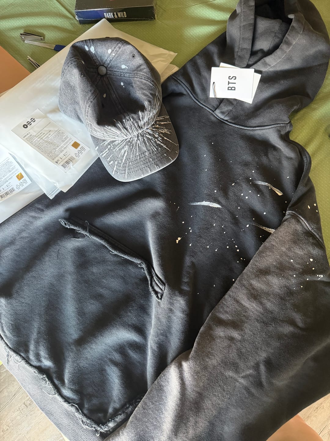 Customer photo review of [2ND PRE-ORDER] BTS - ARIRANG OFFICIAL MD BALL CAP BLACK