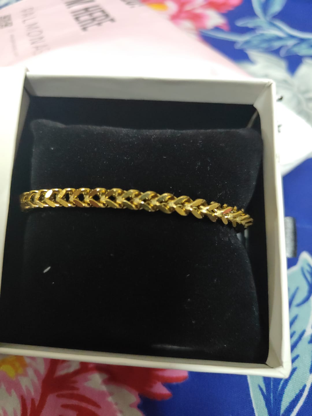 Customer photo review of Classic Gold Chain Bracelet