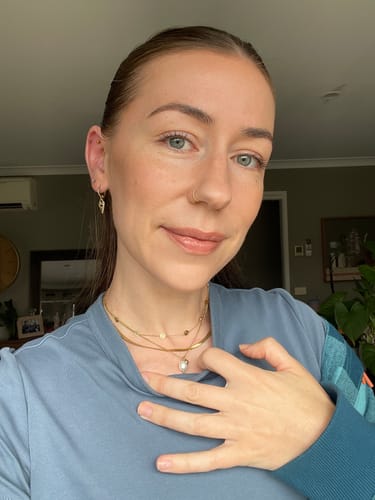 Customer photo review of Uptown Pearl Necklace