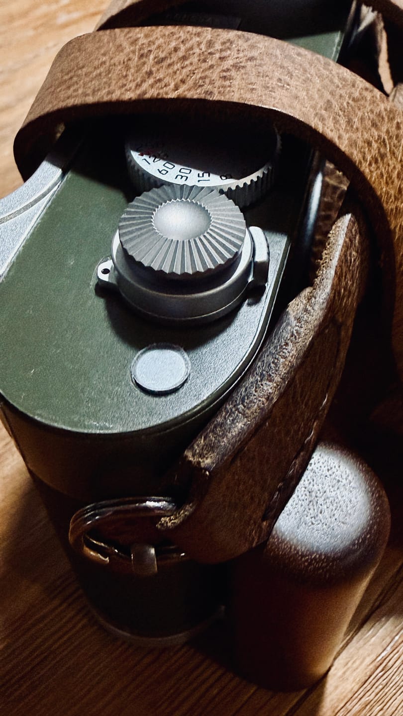 Customer photo review of Air Clicker – Soft Release Button (Titanium)
