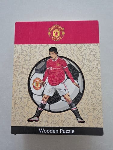 Customer photo review of Cristiano Ronaldo - Wooden Puzzle