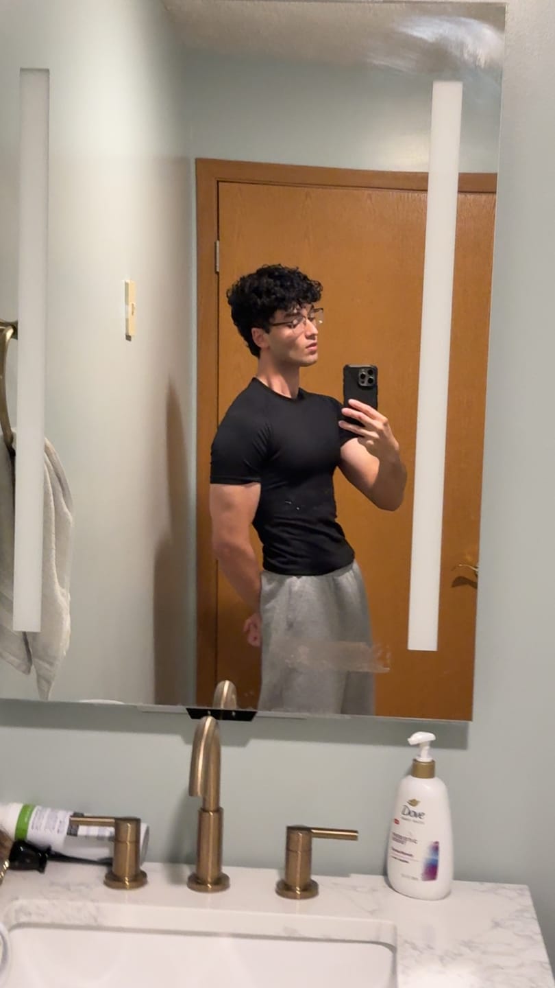 Customer photo review of 4339 - Forme Compression Tees