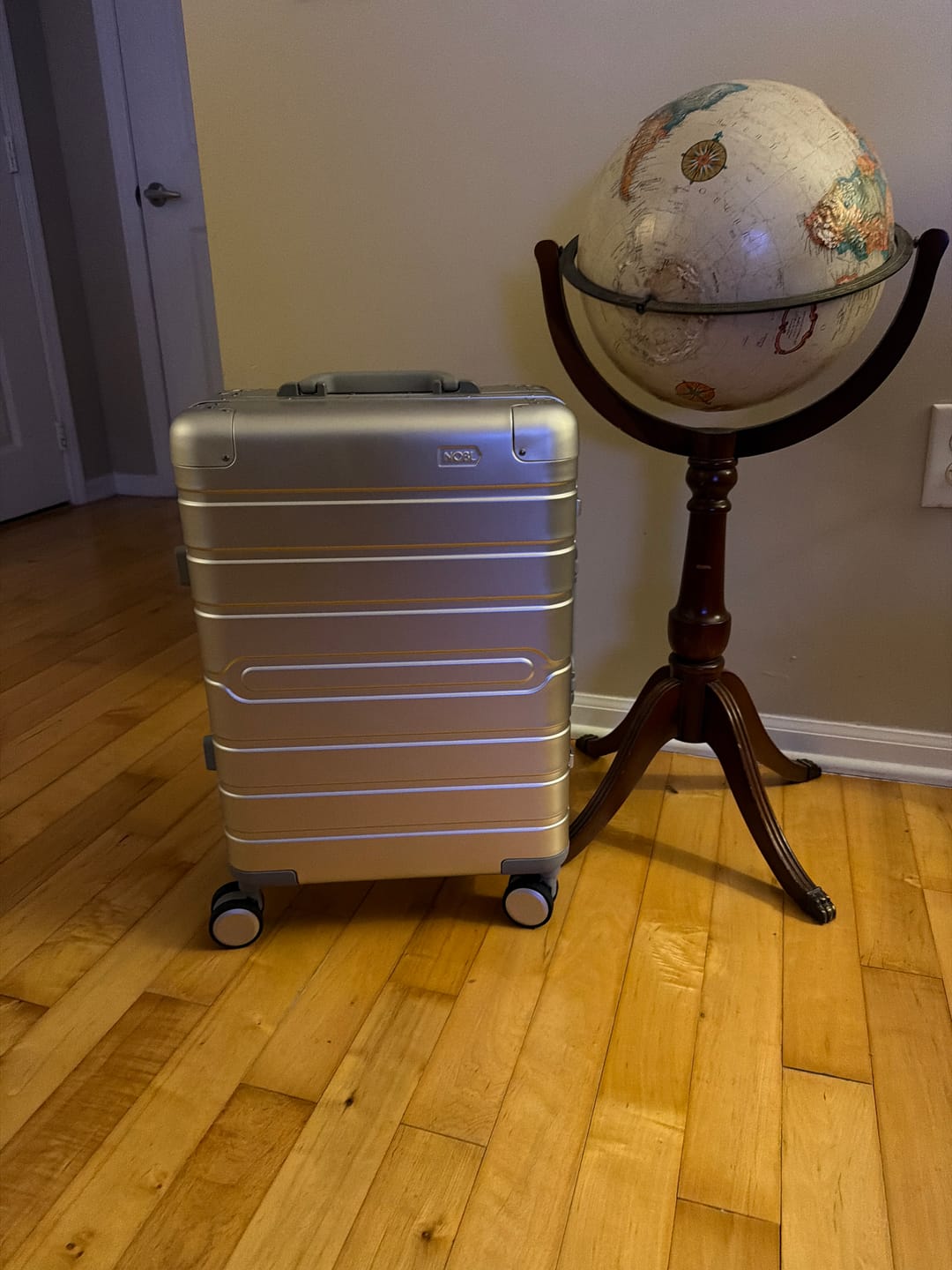 Customer photo review of Carry-On: Aluminum