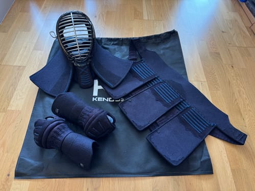 Customer photo review of *NEW* - DIAMOND X - Premium Tezashi-style KendoStar Bogu Set