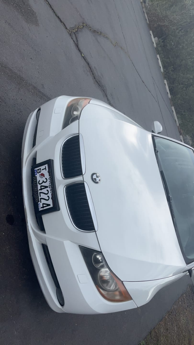Customer photo review of BMW EMBLEM BADGE - BLACK & WHITE