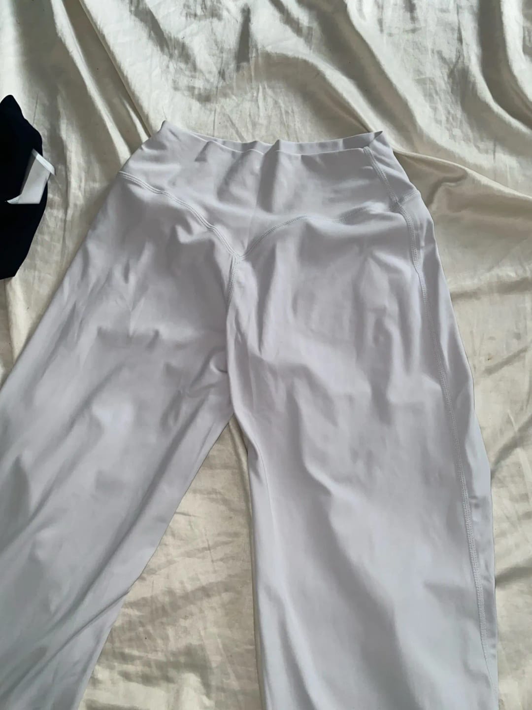 Customer photo review of NCLAGEN SoftMotion Straight Leg Bottoms Women's Mid-Waist Yoga Pants GYM Leggings Naked Feel Pilates Running Sports Trousers