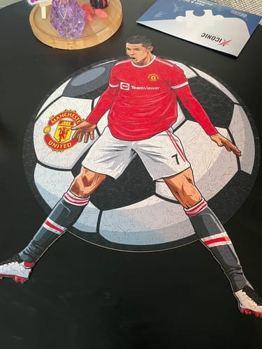 Customer photo review of Cristiano Ronaldo - Wooden Puzzle